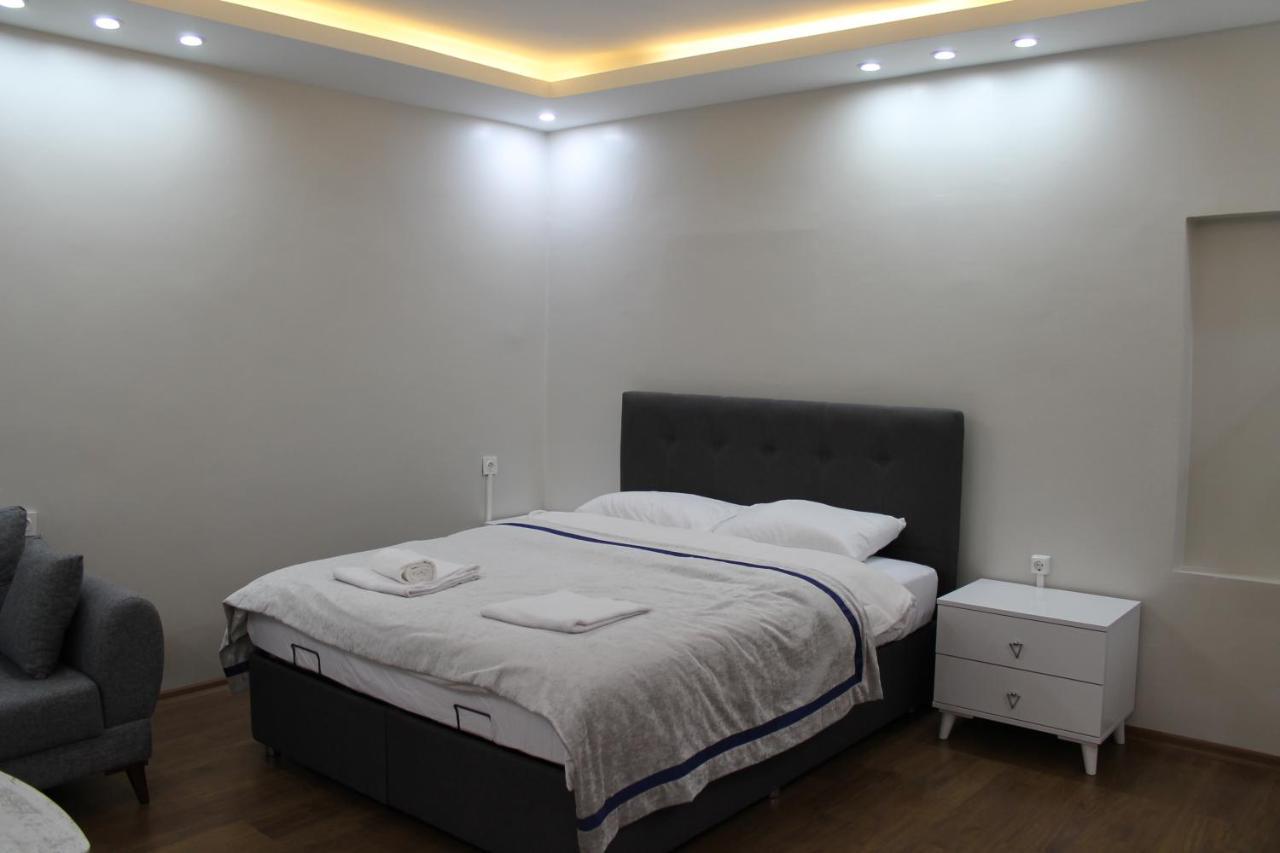Beyoglu Asmalimescit'Te Mobilyali Balkonlu Daire Istanbul Exterior photo