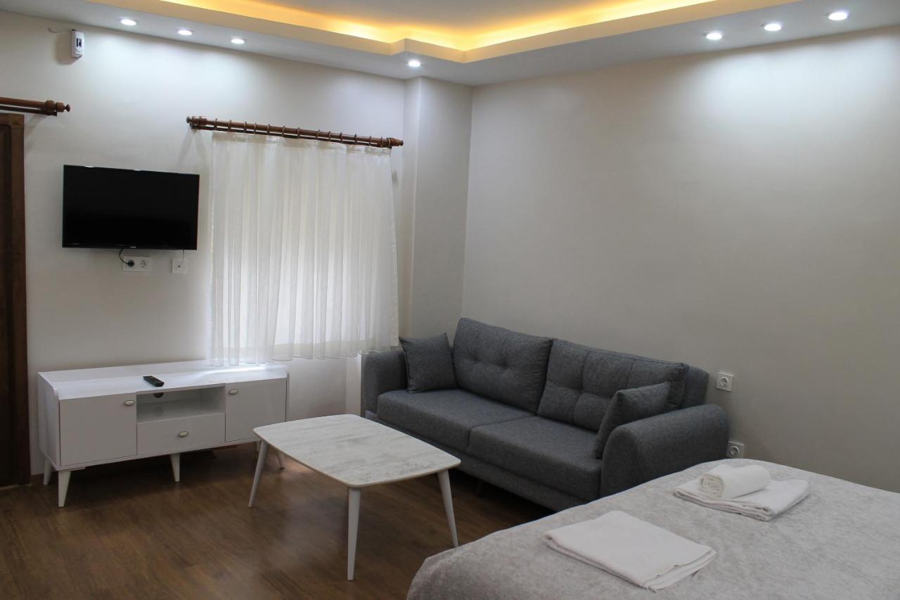 Beyoglu Asmalimescit'Te Mobilyali Balkonlu Daire Istanbul Exterior photo