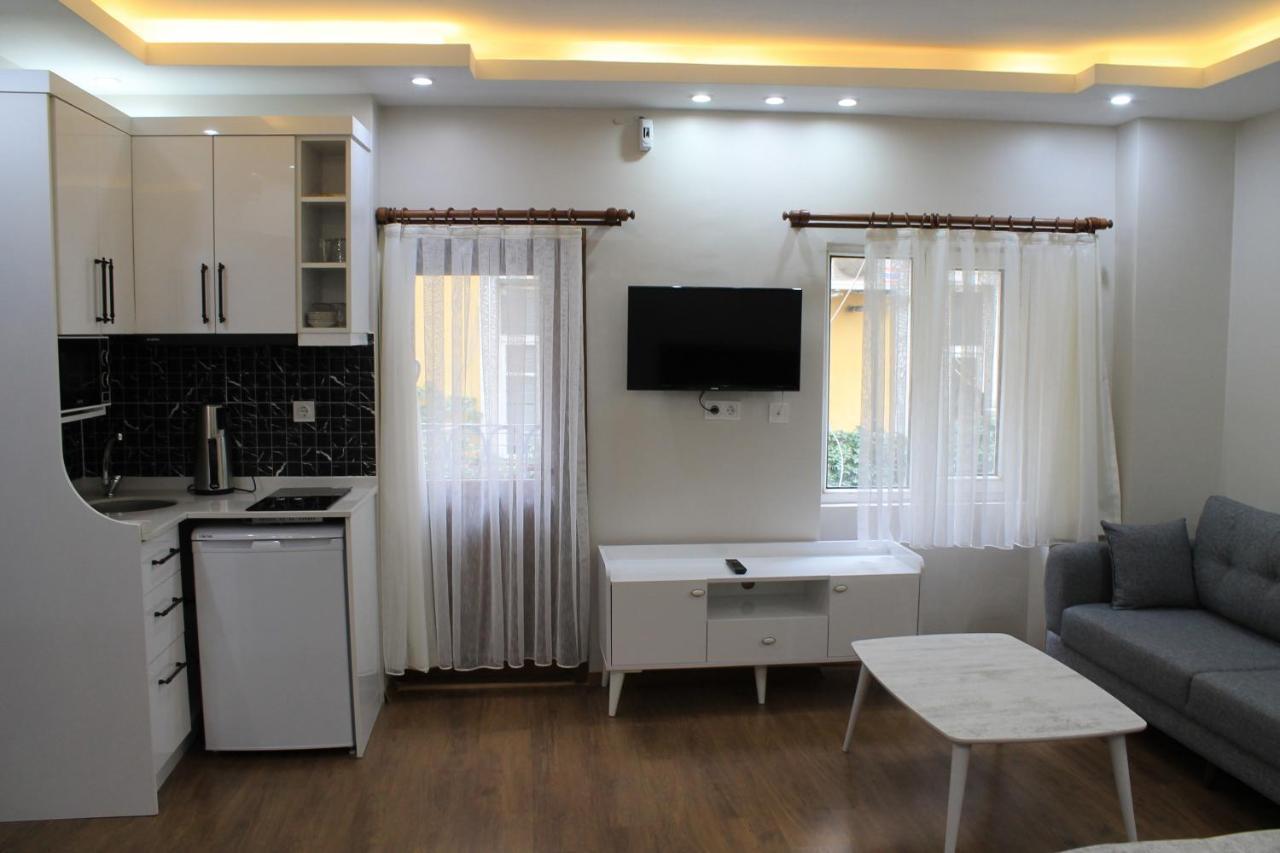 Beyoglu Asmalimescit'Te Mobilyali Balkonlu Daire Istanbul Exterior photo